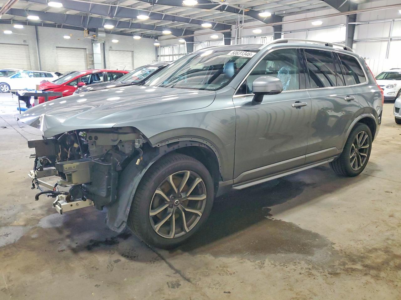 Salvage Volvo XC90 Image