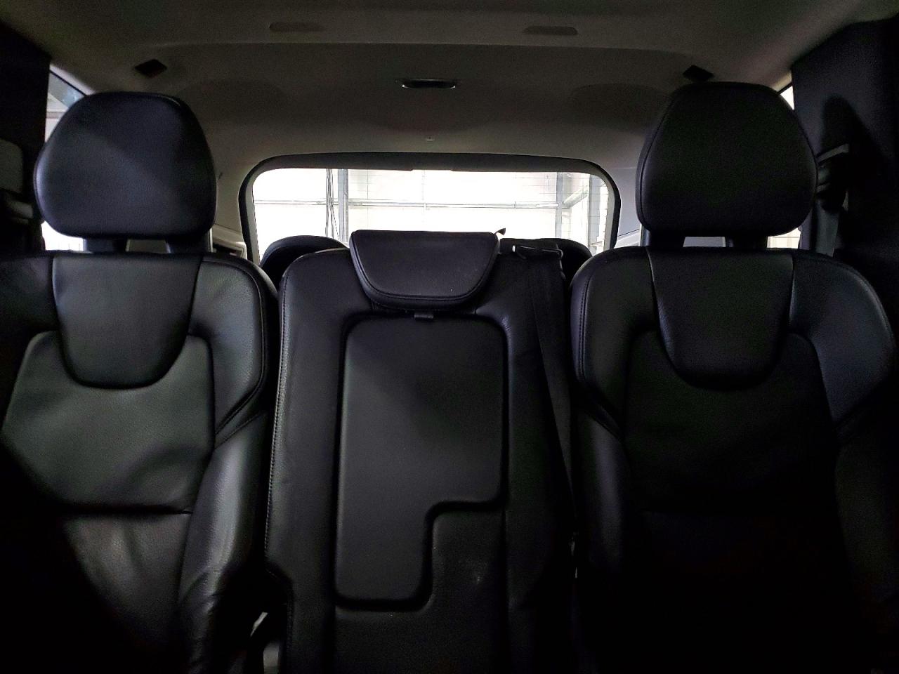 Volvo XC90 T5