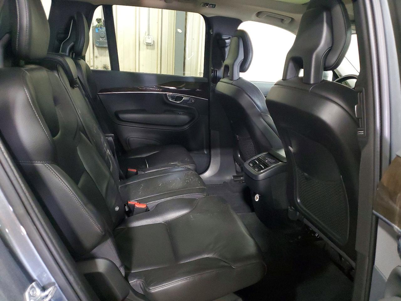 Volvo XC90 T5