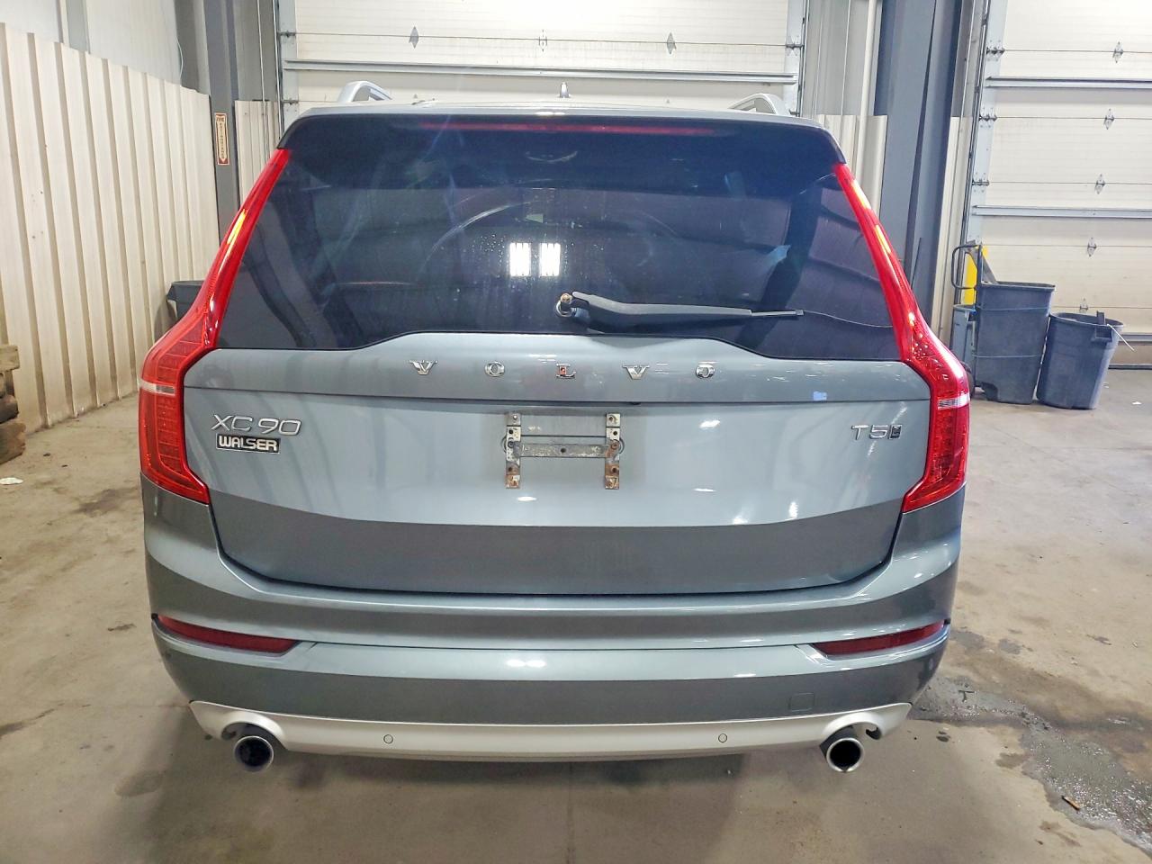 Volvo XC90 T5