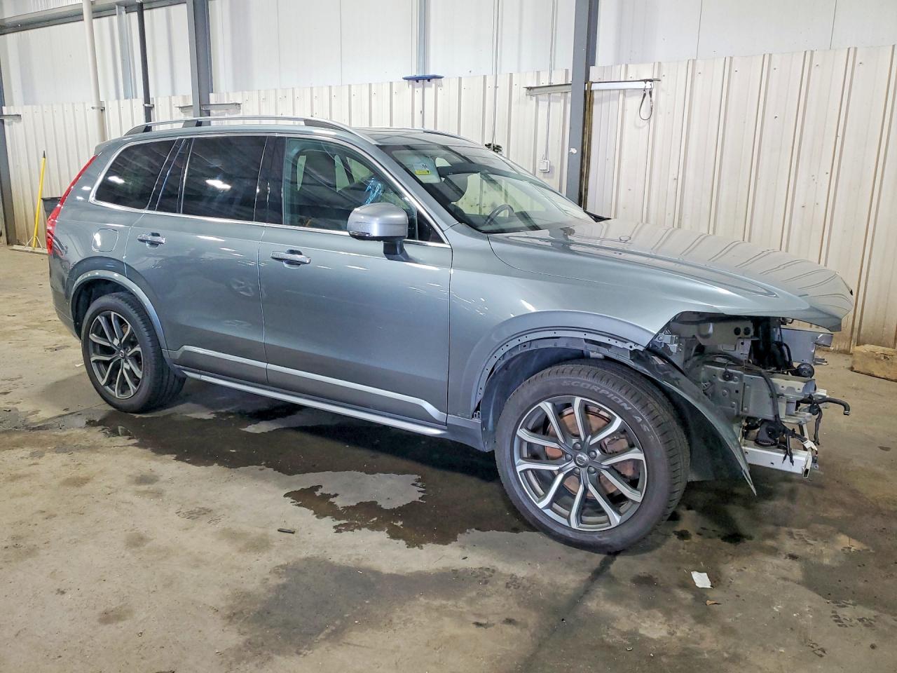Volvo XC90 T5