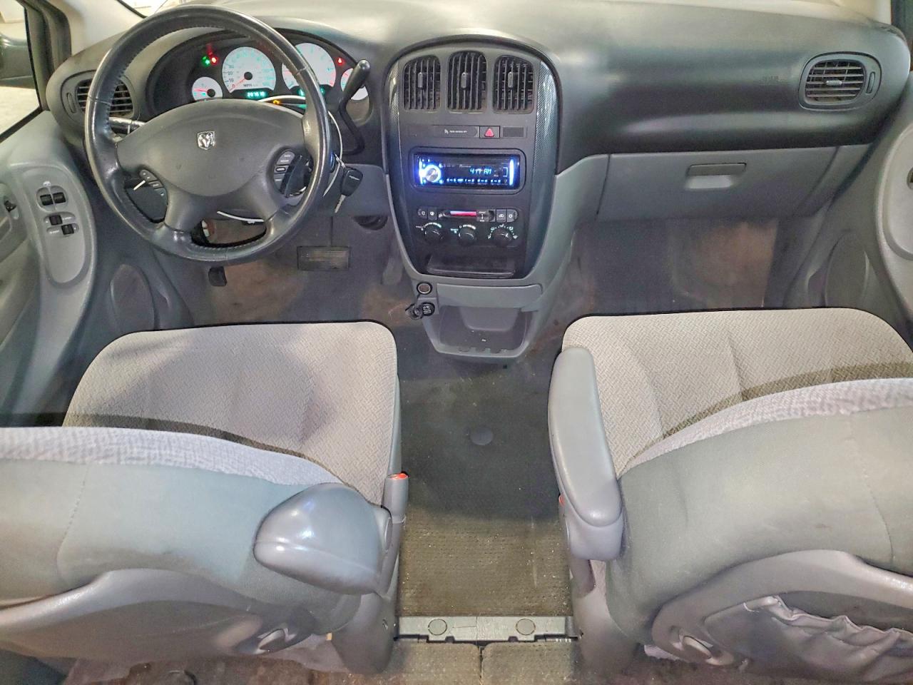 Dodge Caravan Sxt