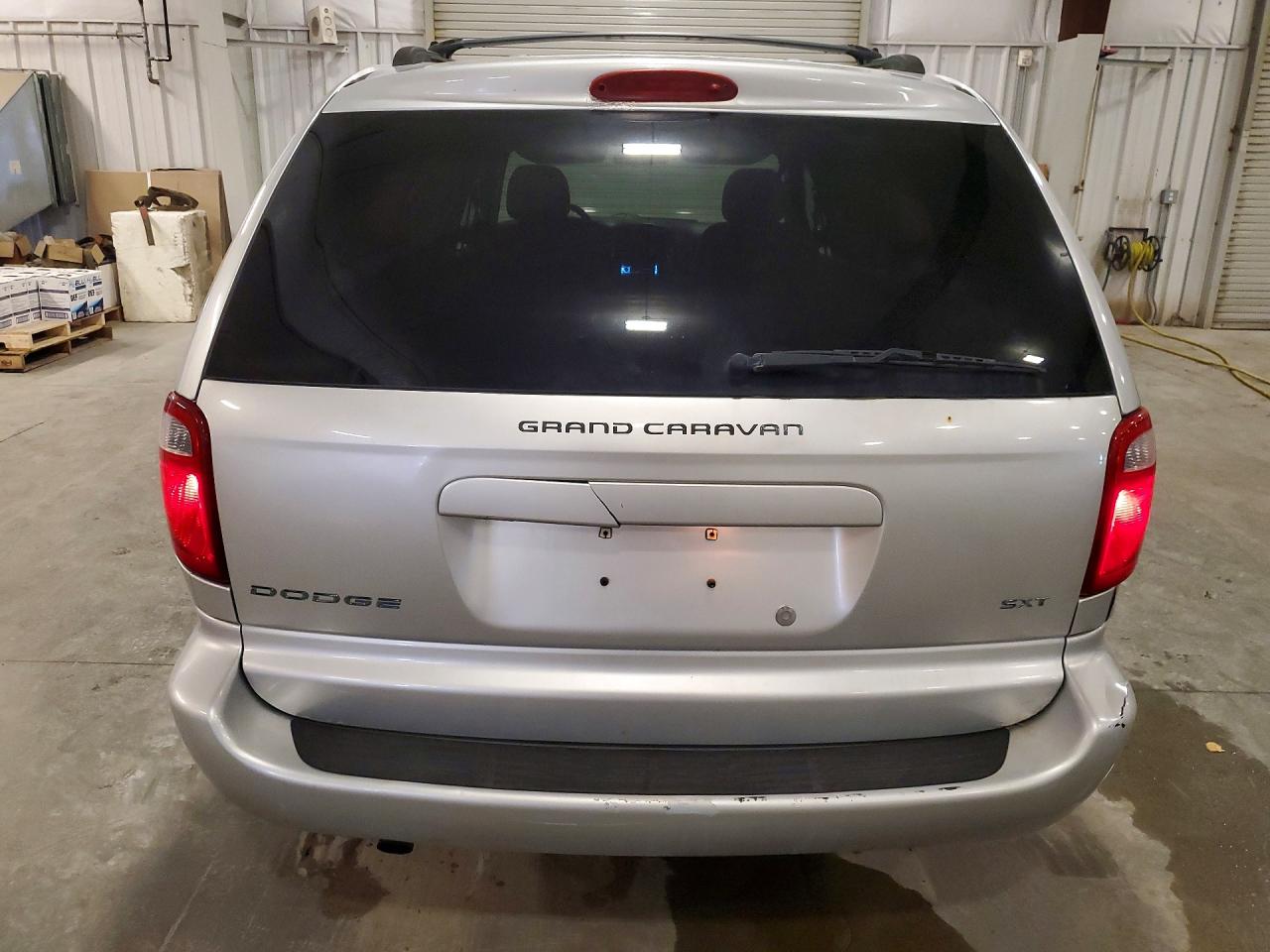 Dodge Caravan Sxt