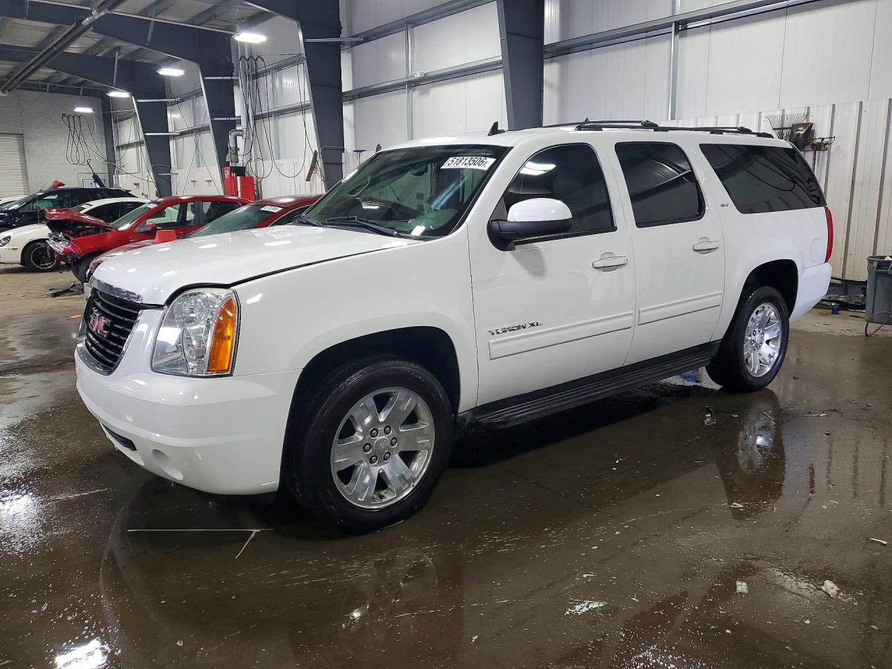 Salvage GMC Yukon Image