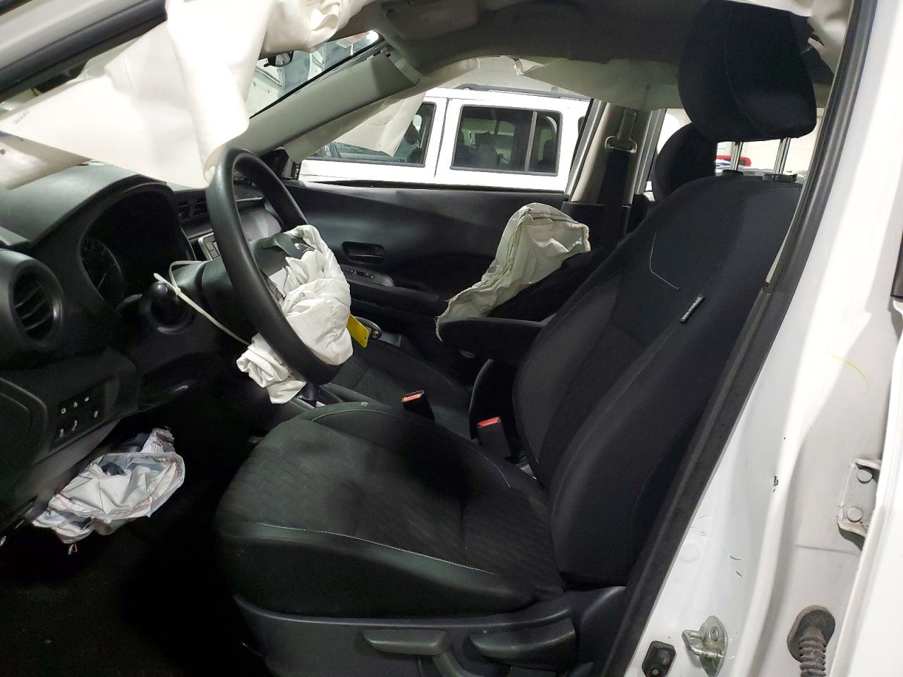 Nissan Kicks S