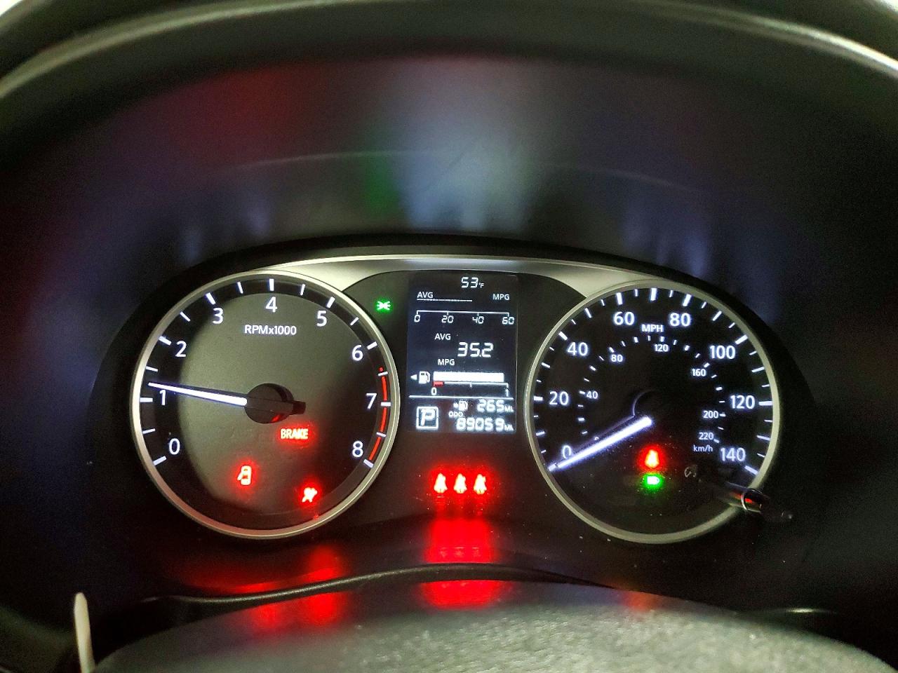 Nissan Kicks S