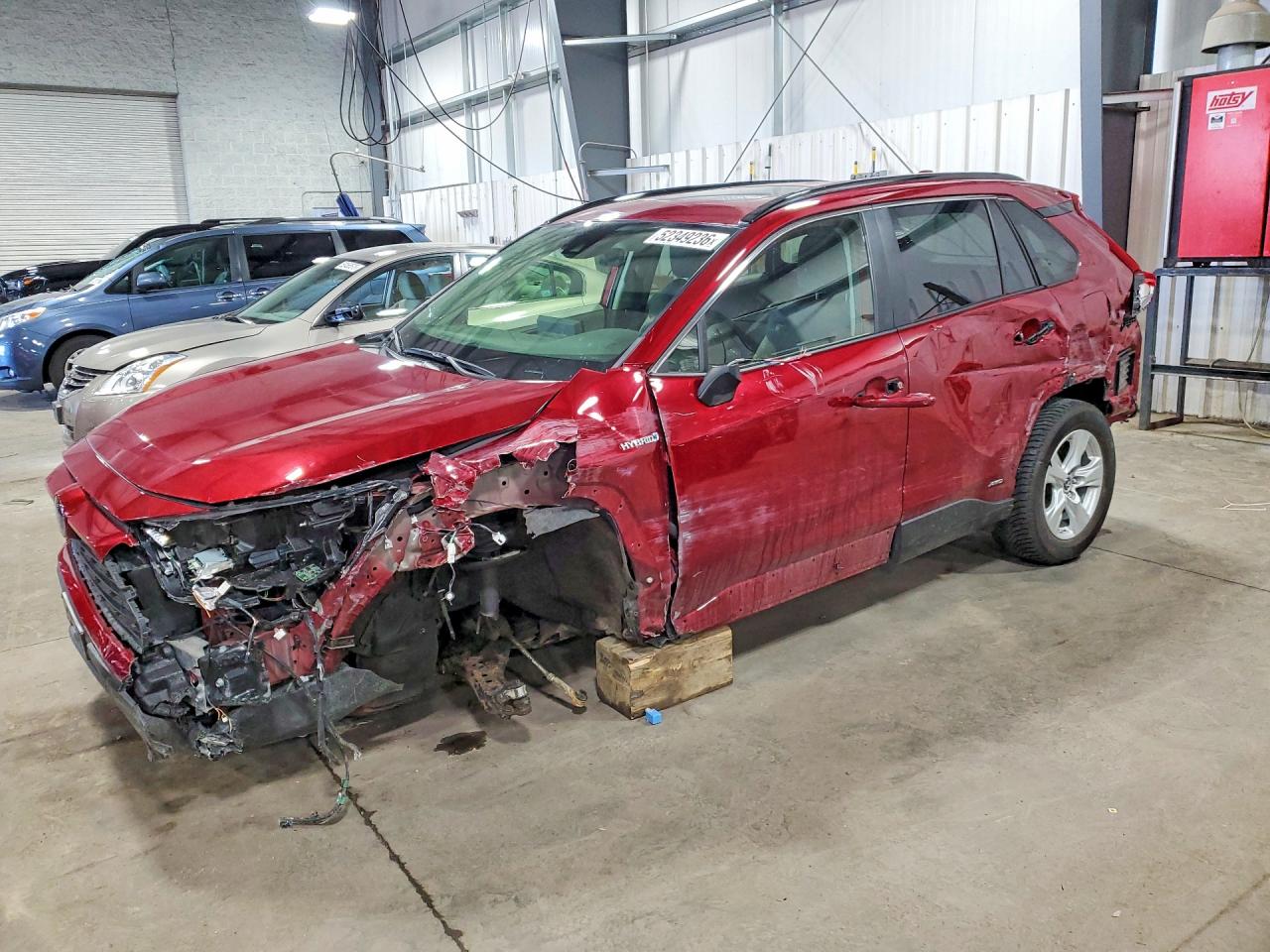 Salvage Toyota RAV4 Image