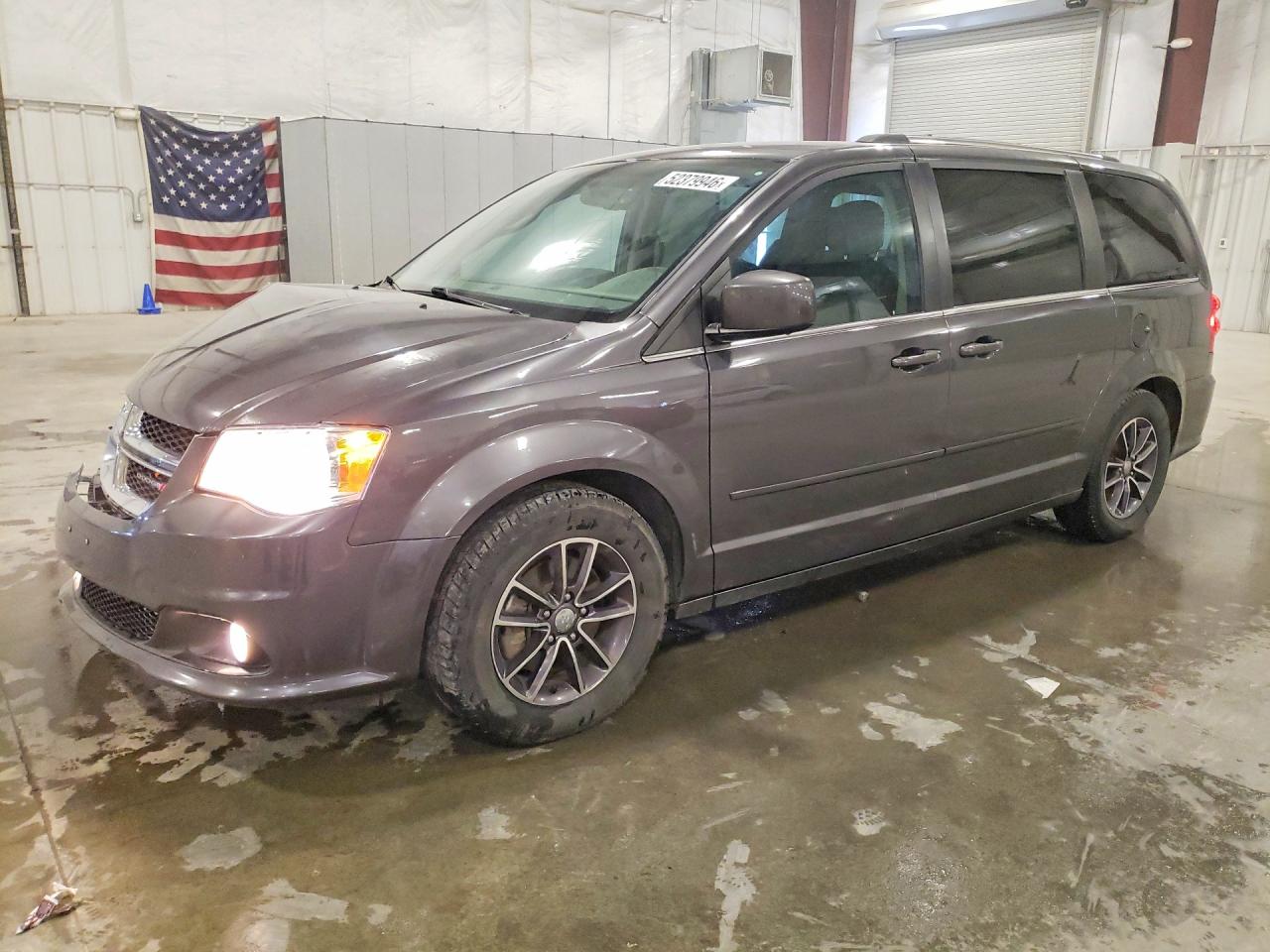Salvage Dodge Caravan Image