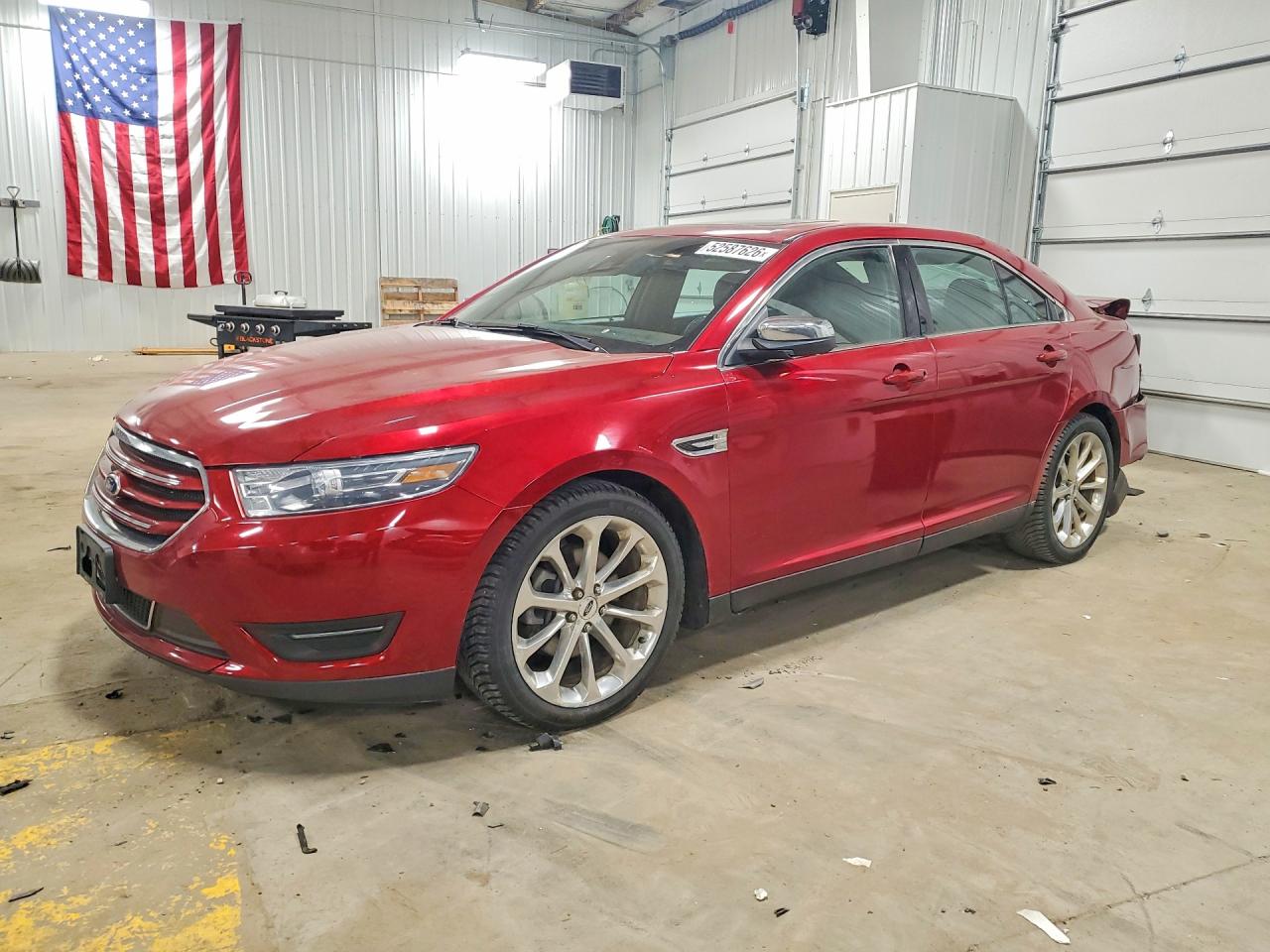 Salvage Ford Taurus Image