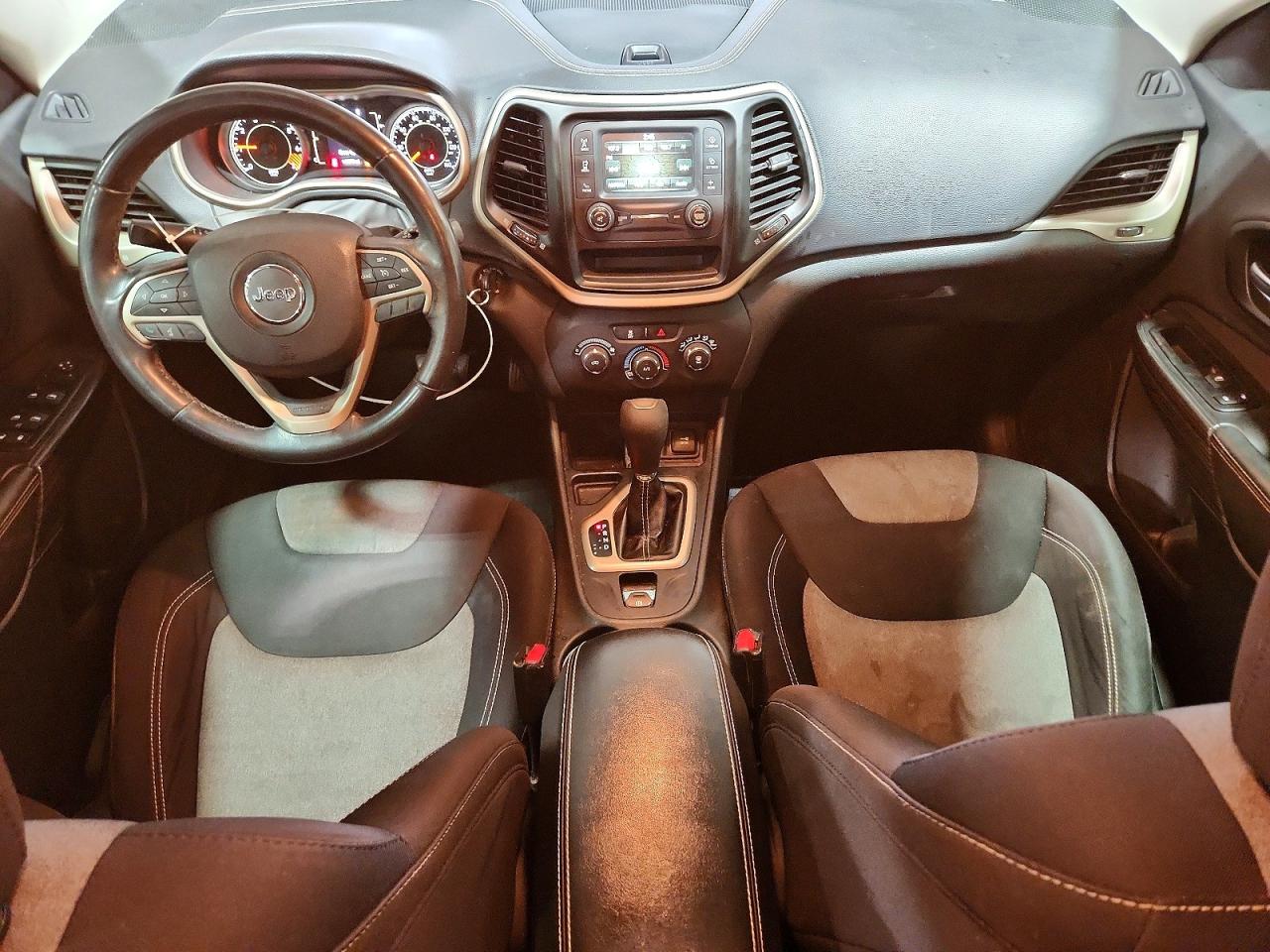 Jeep Cherokee Sport