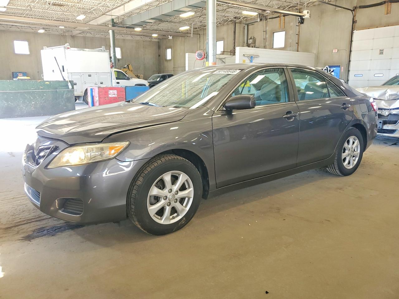 Salvage Toyota Camry Image