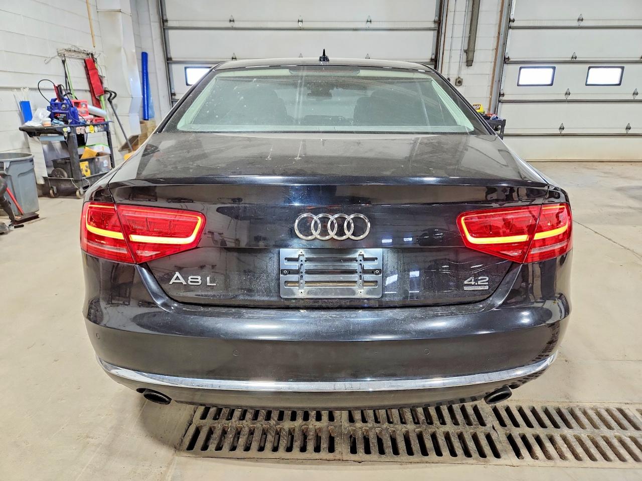 Audi A8 L Quattro