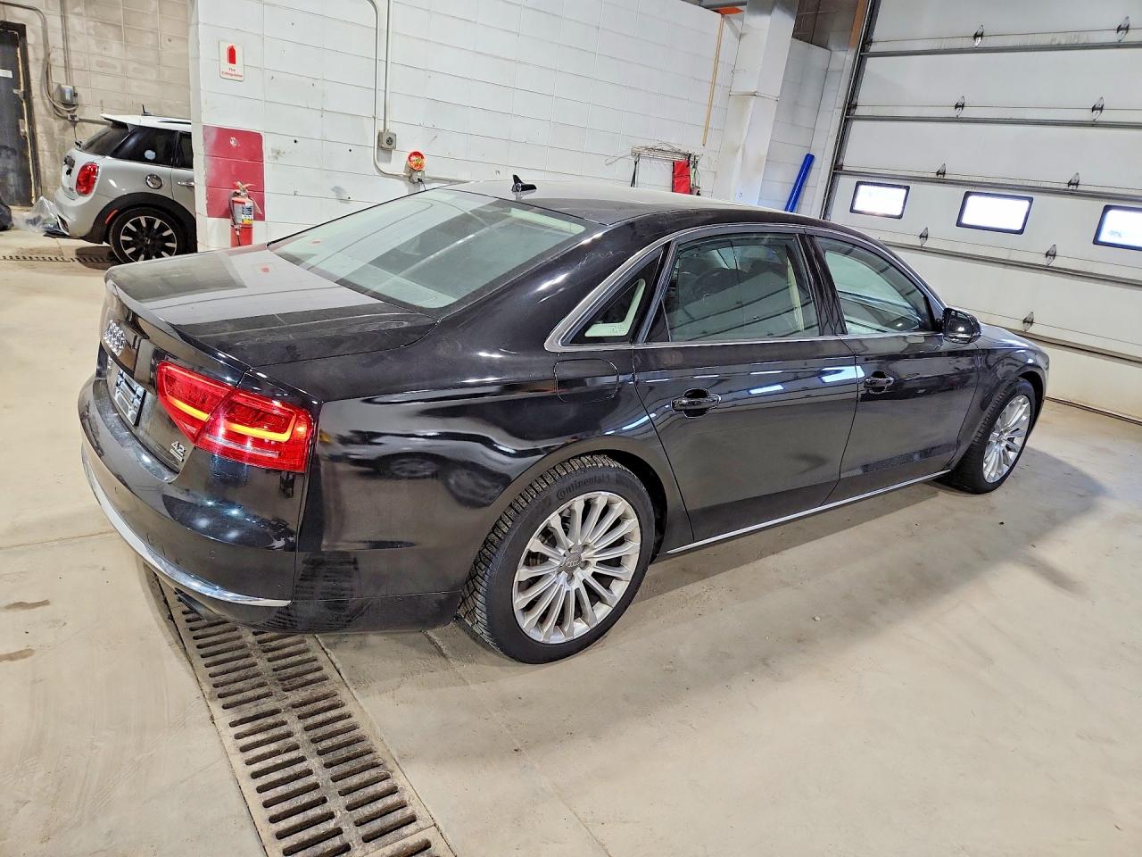 Audi A8 L Quattro