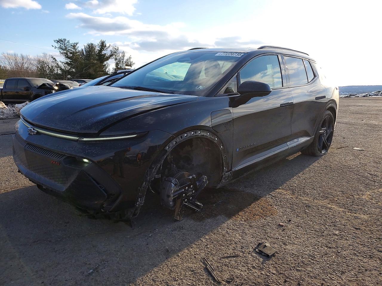 Salvage Chevrolet Equinox Image