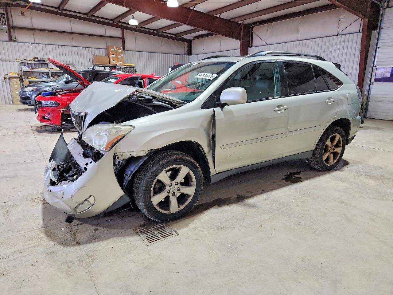Salvage Lexus RX Image