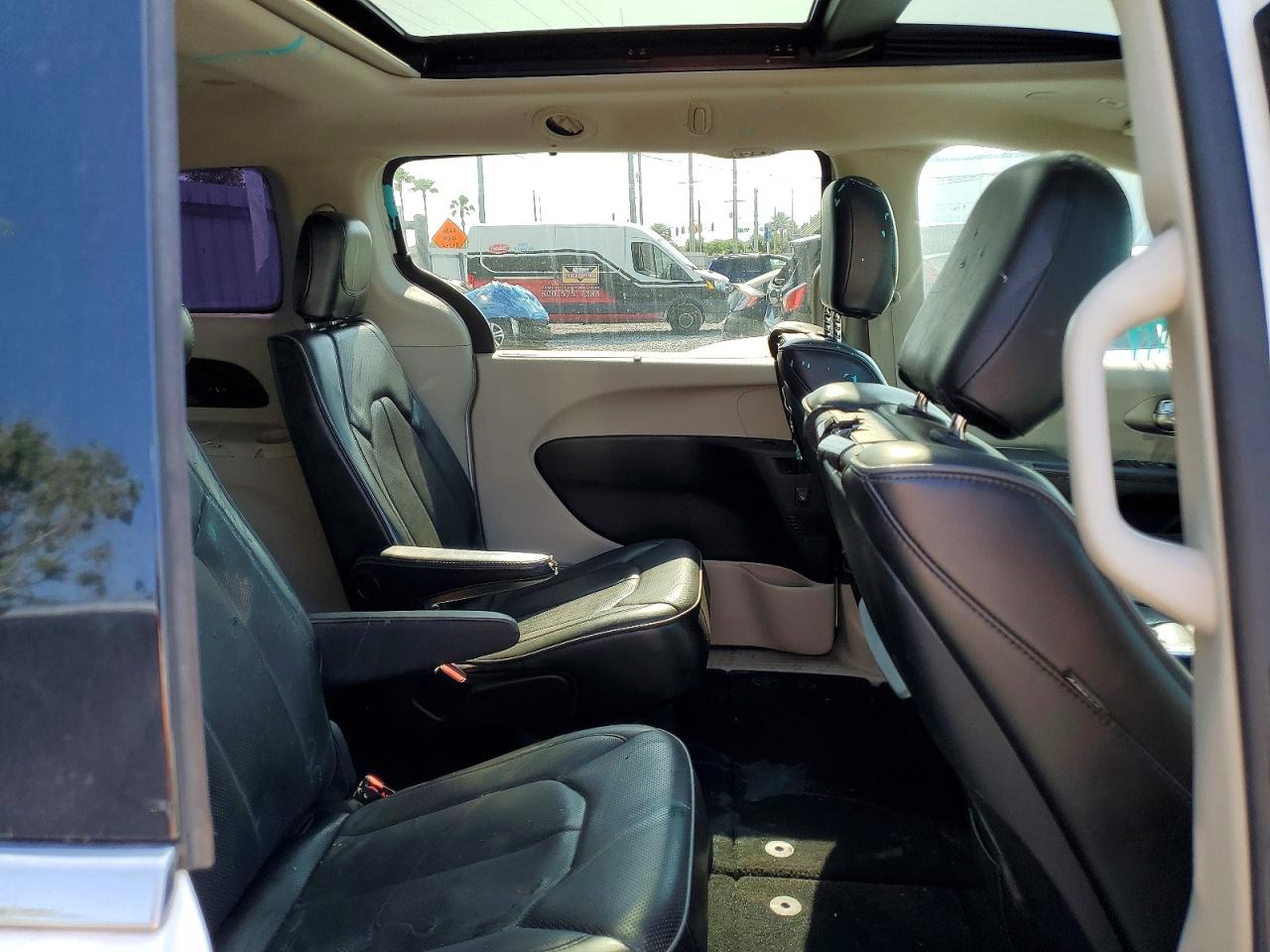 Chrysler Pacifica Limited