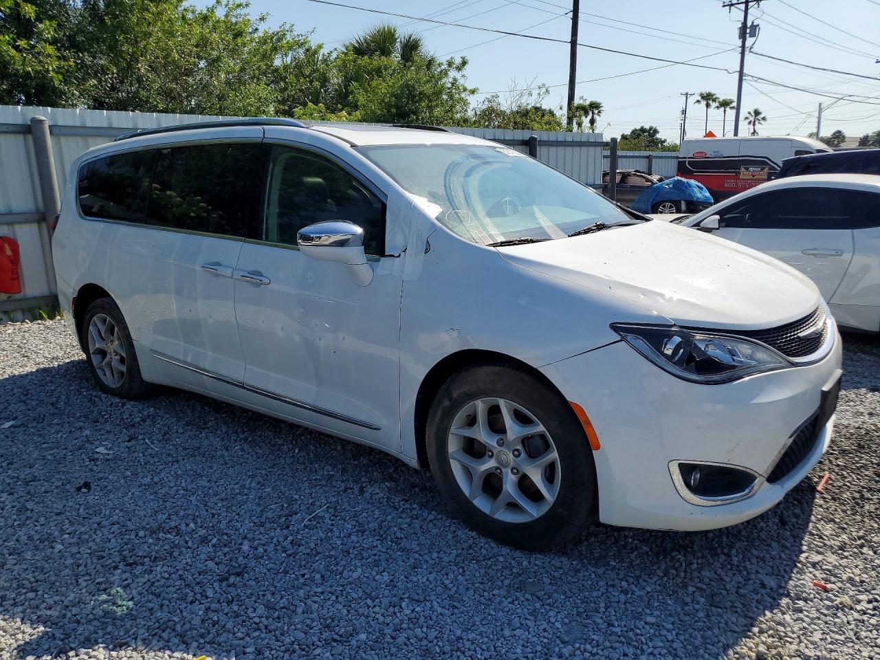 Chrysler Pacifica Limited