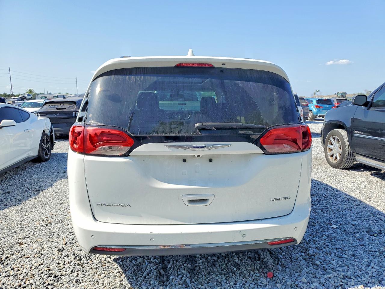 Chrysler Pacifica Limited