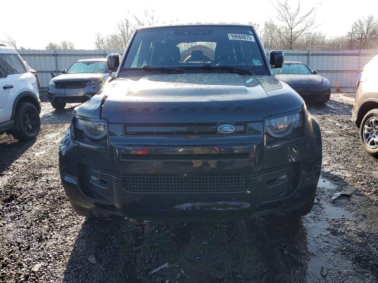 Land Rover Defender 110