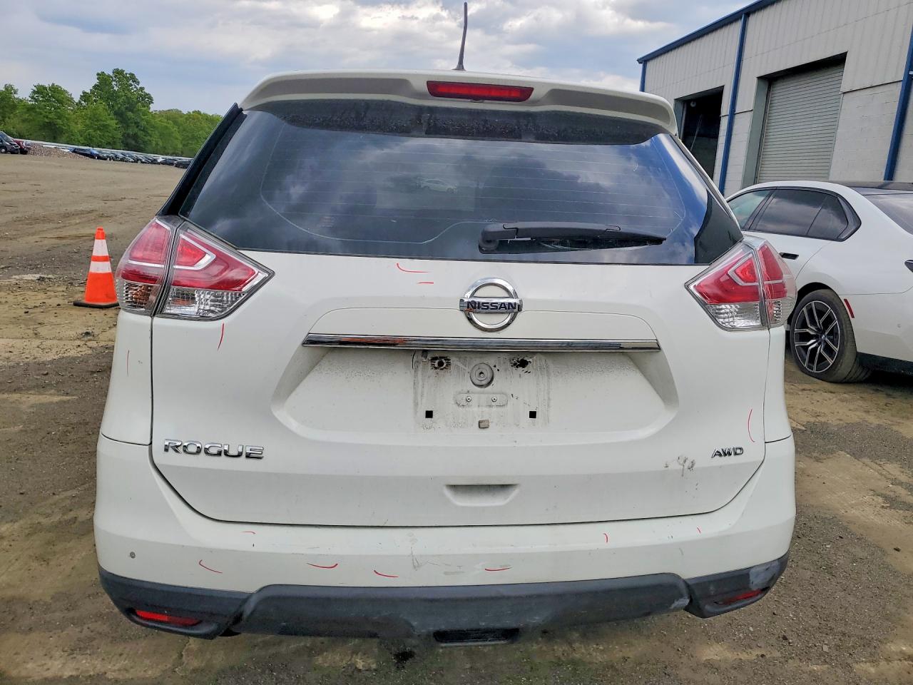 Nissan Rogue S