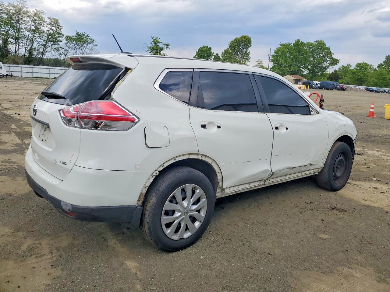 Nissan Rogue S
