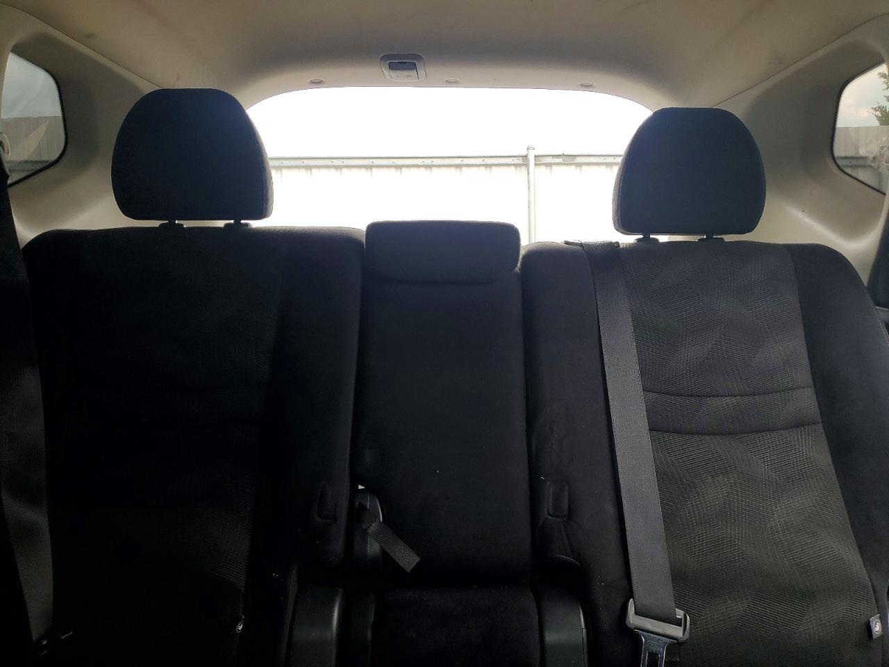 Nissan Rogue S