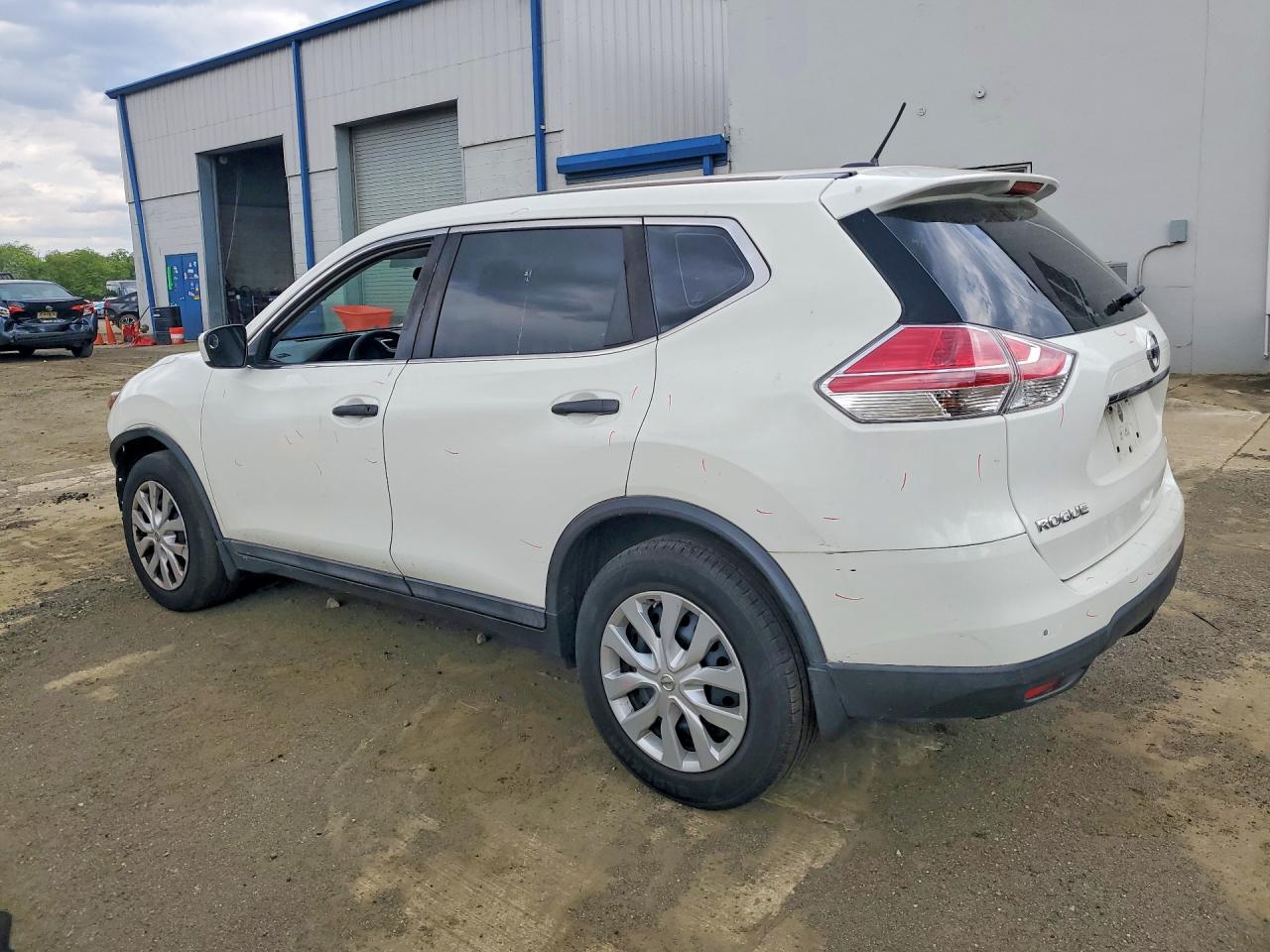 Nissan Rogue S