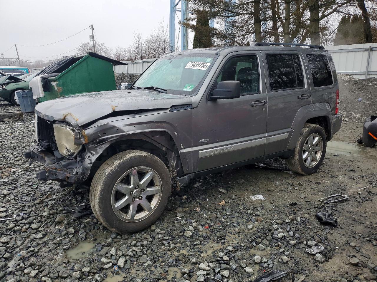 Salvage Jeep Liberty Image