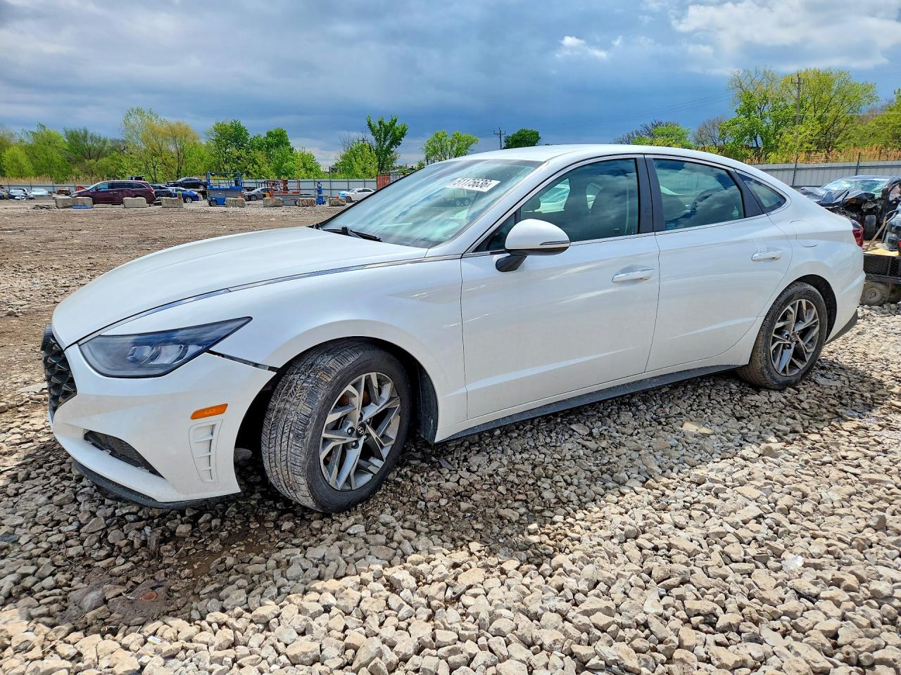 Salvage Hyundai SONATA Image