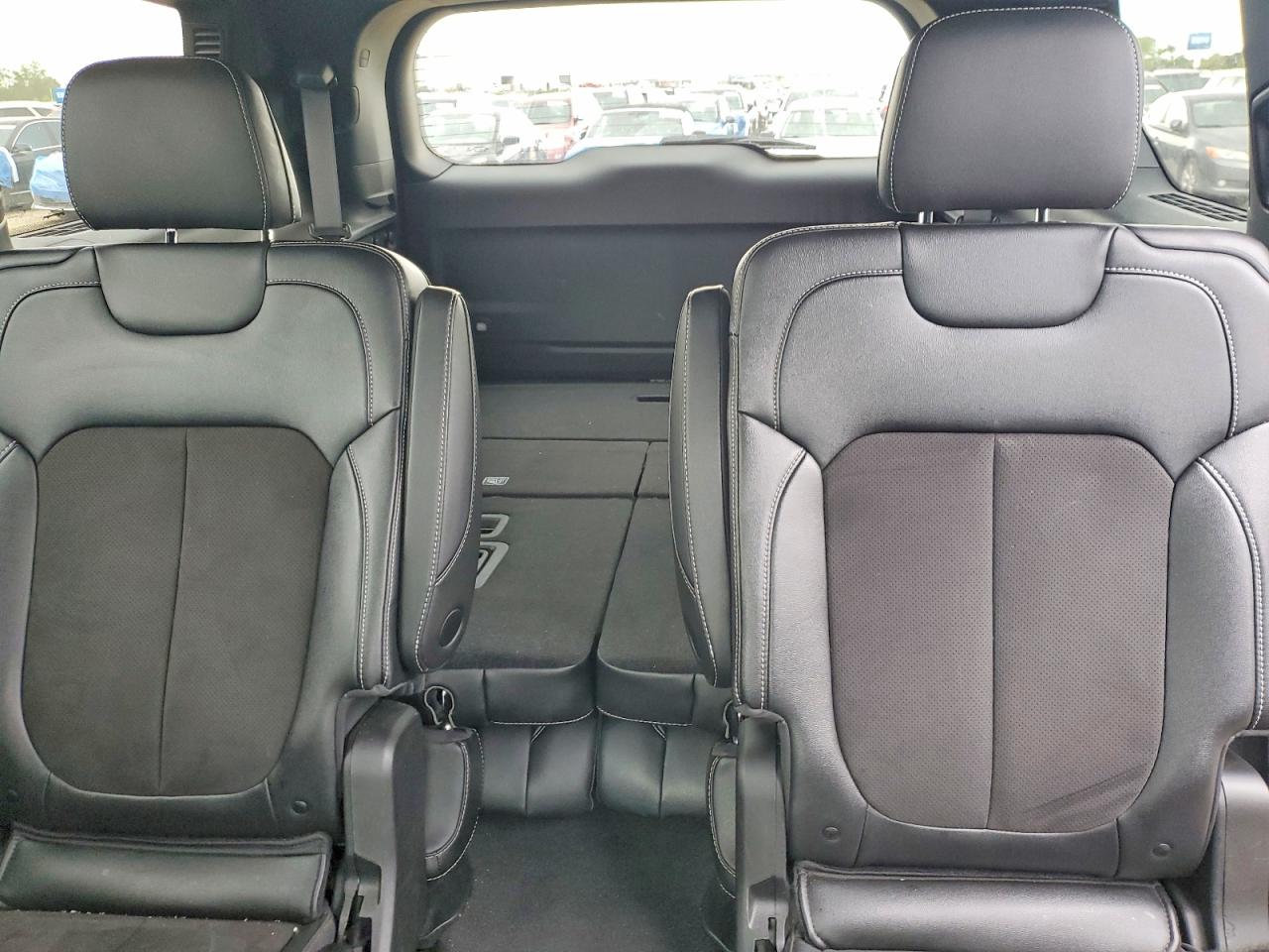 Jeep Cherokee L Laredo