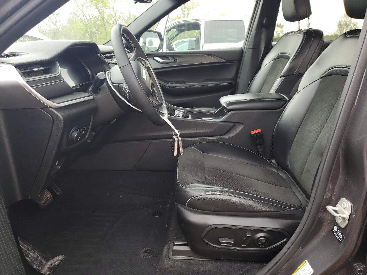 Jeep Cherokee L Laredo