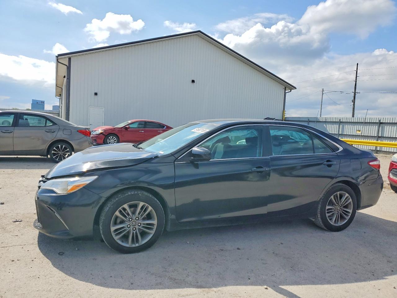 Salvage Toyota Camry Image