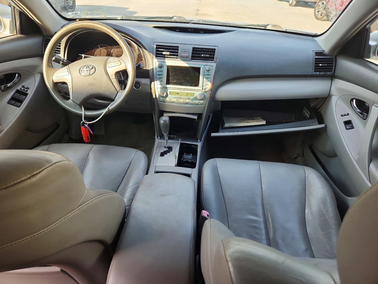 Toyota Camry Hybrid