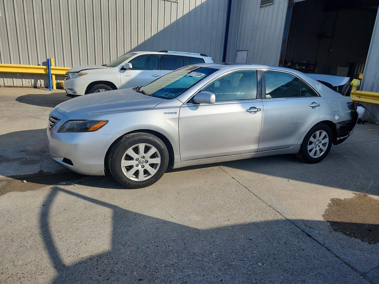 Salvage Toyota Camry Image