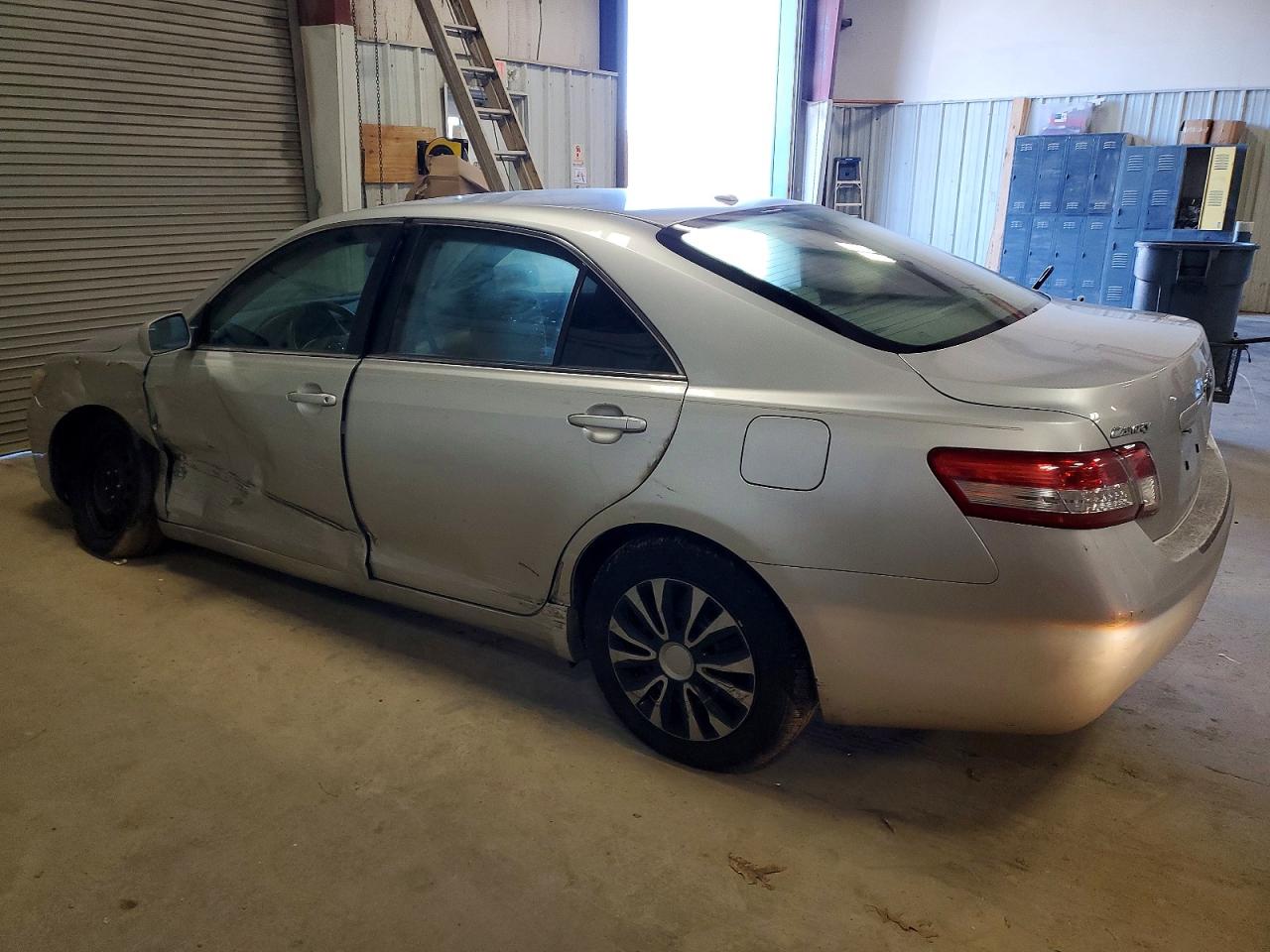 Toyota Camry Base