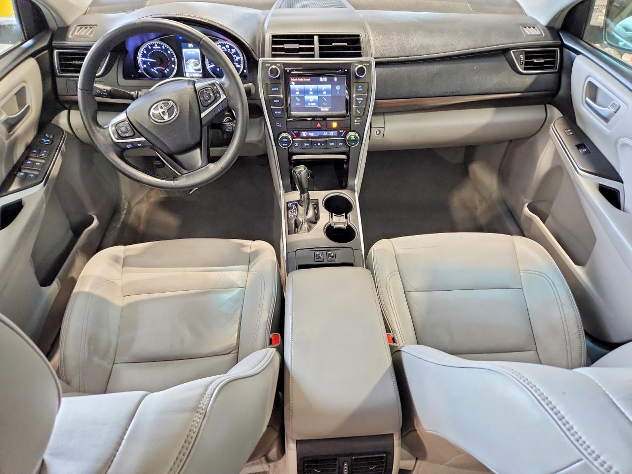 Toyota Camry Xle