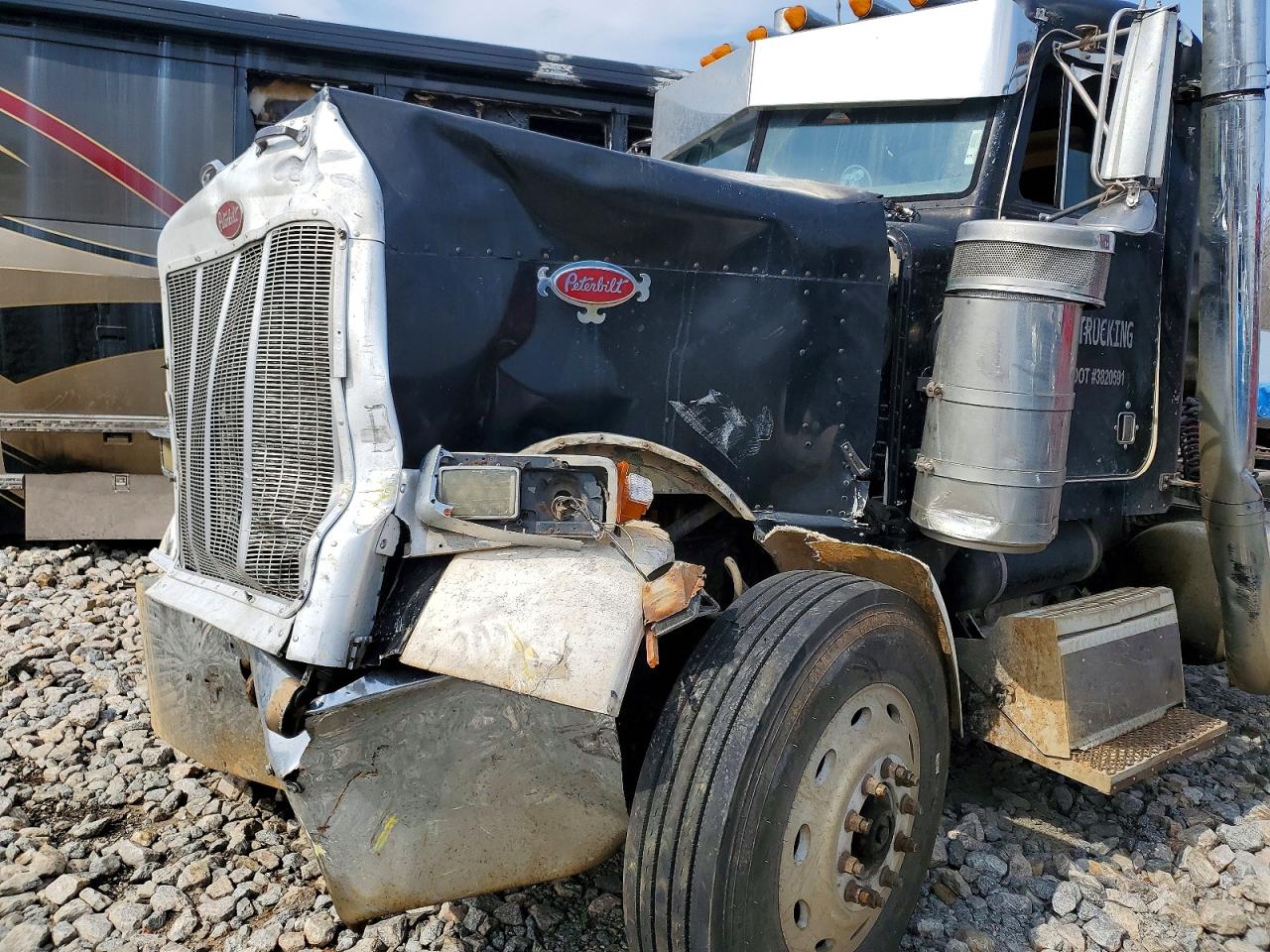 Peterbilt 379
