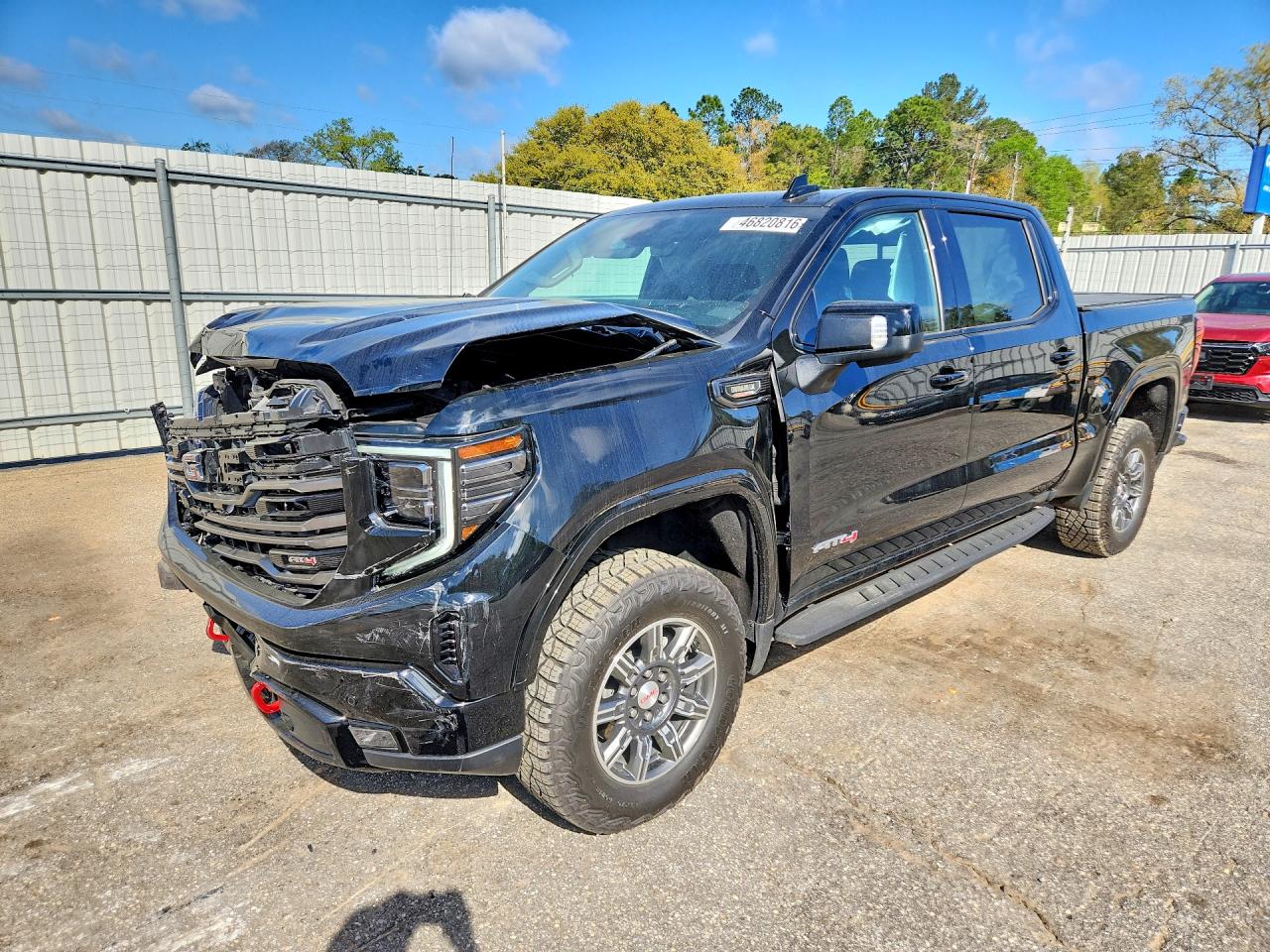 Salvage GMC Sierra Image