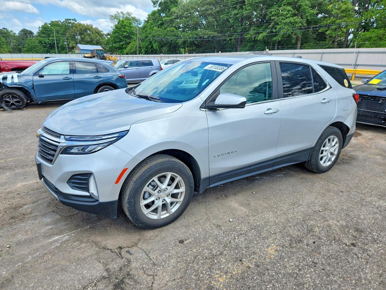 Salvage Chevrolet Equinox Image