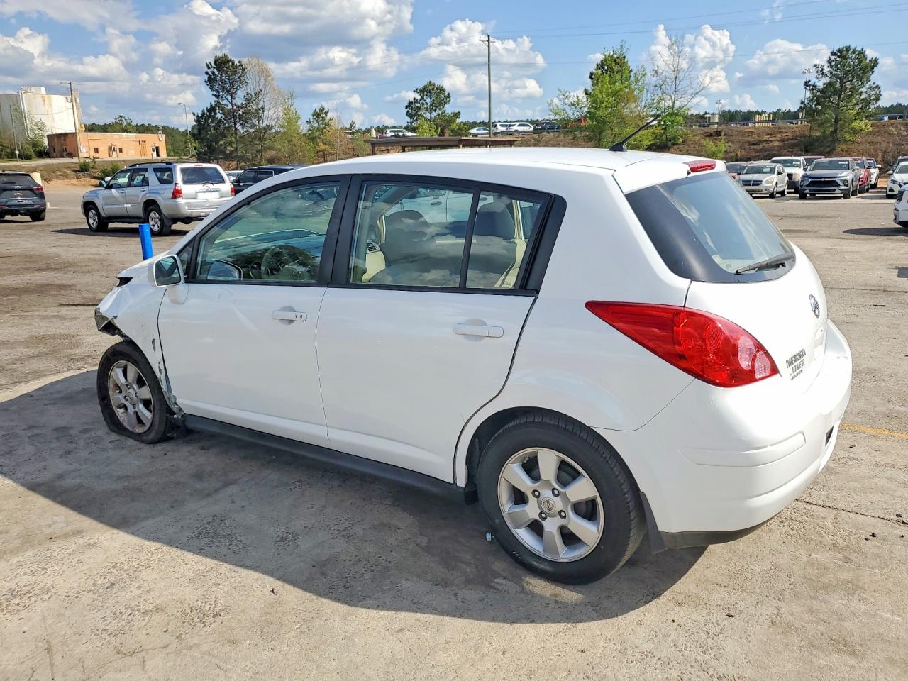 Nissan Versa 1.8 S