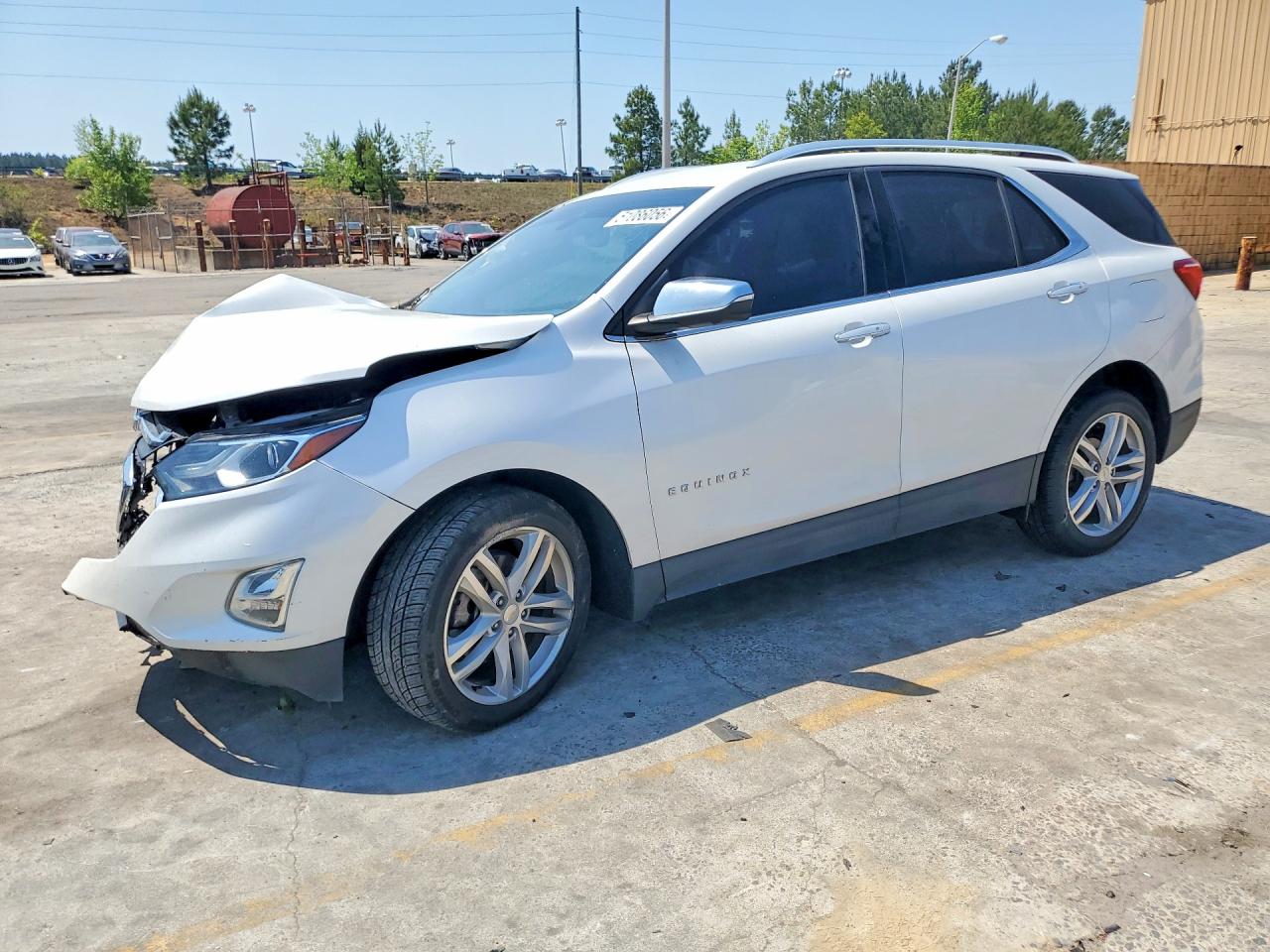 Salvage Chevrolet Equinox Image