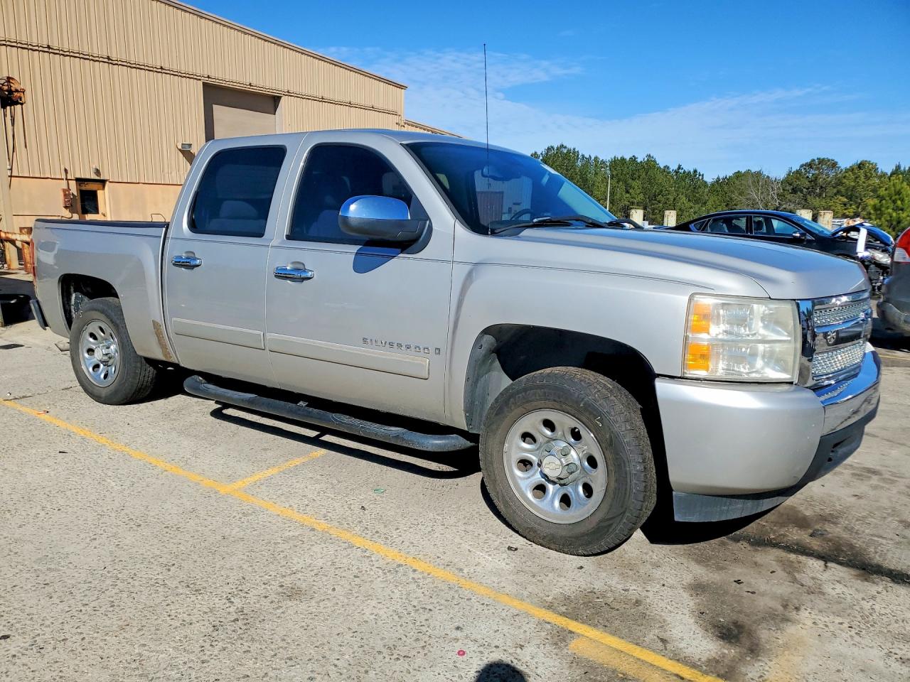 Chevrolet Silverado C1500 Crew Cab