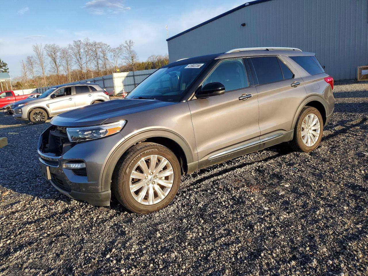 Salvage Ford Explorer Image