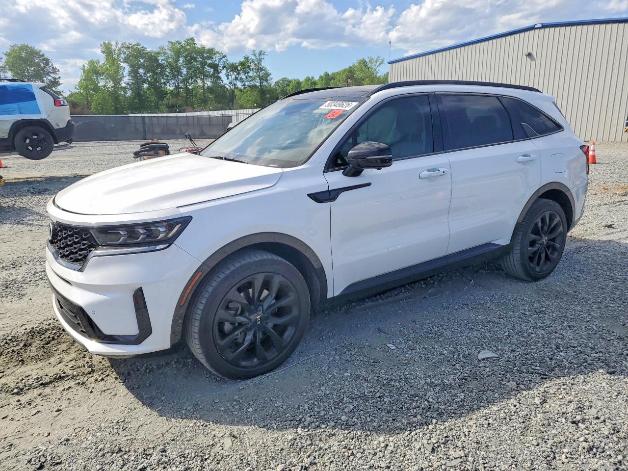 Salvage Kia Sorento Image