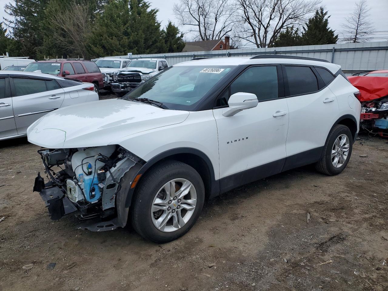 Salvage Chevrolet Blazer Image