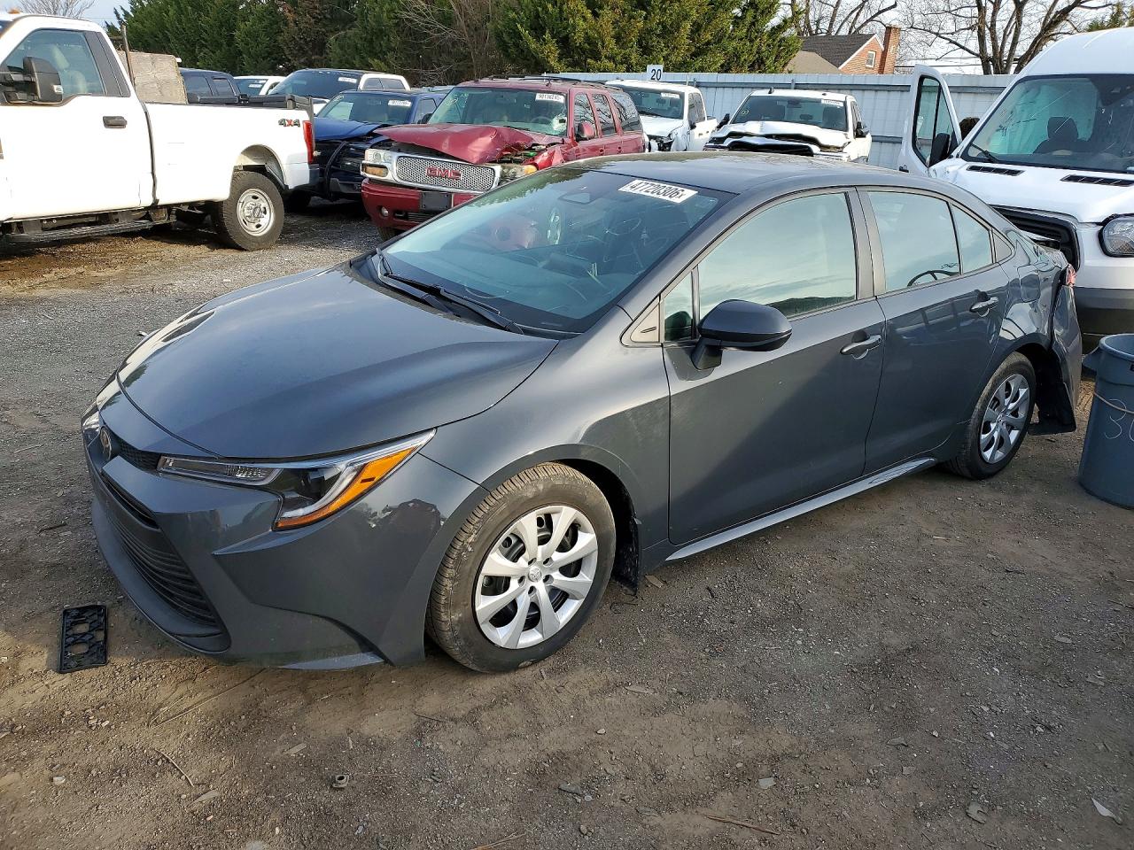 Salvage Toyota Corolla Image