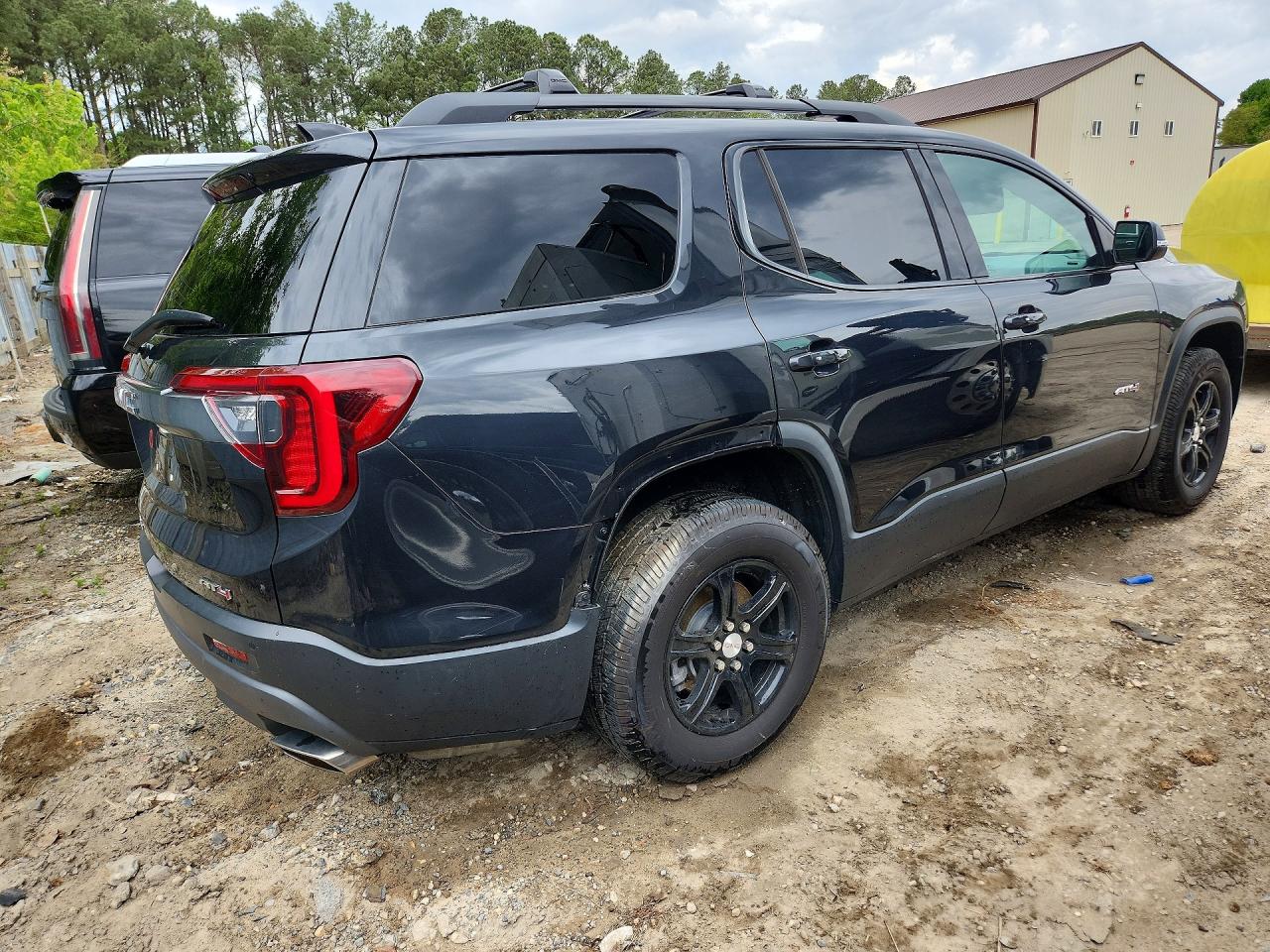 GMC Acadia At4