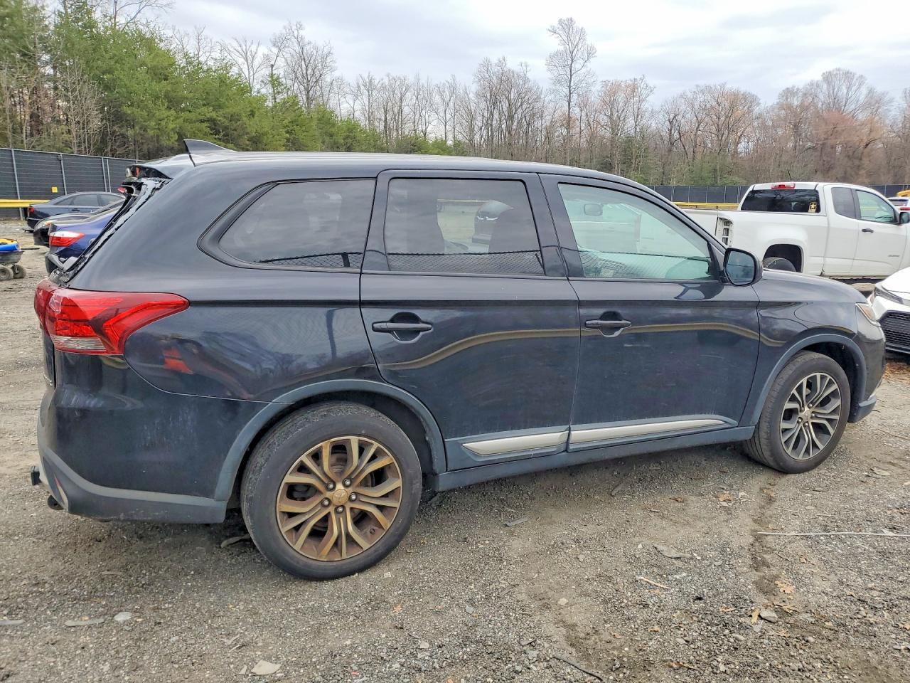 Mitsubishi Outlander Es
