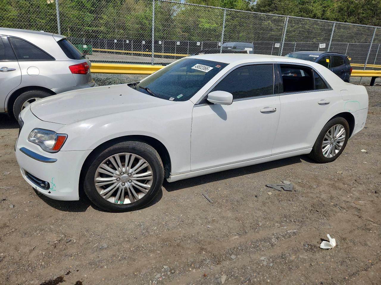 Salvage Chrysler 300 Image