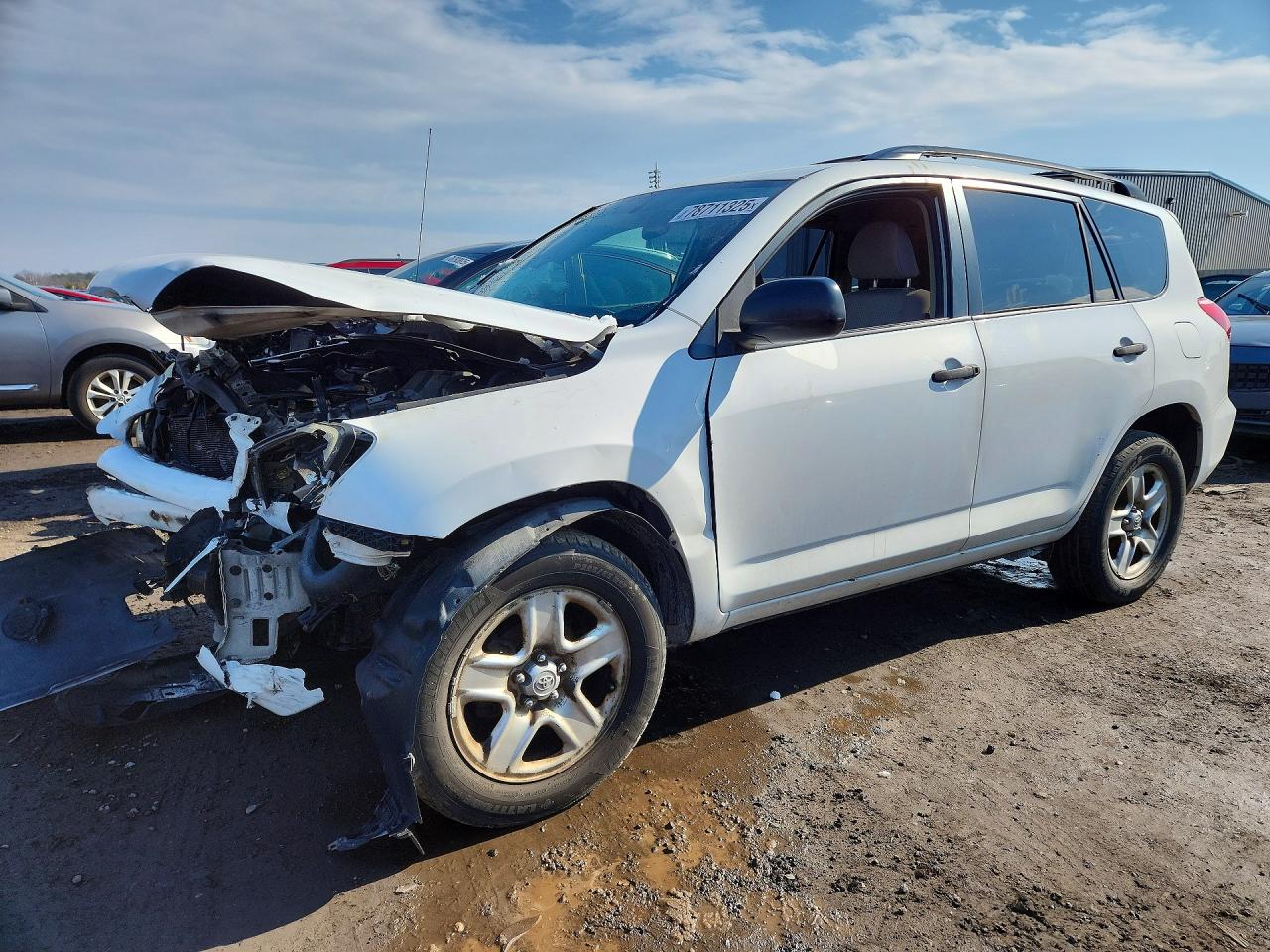Salvage Toyota RAV4 Image